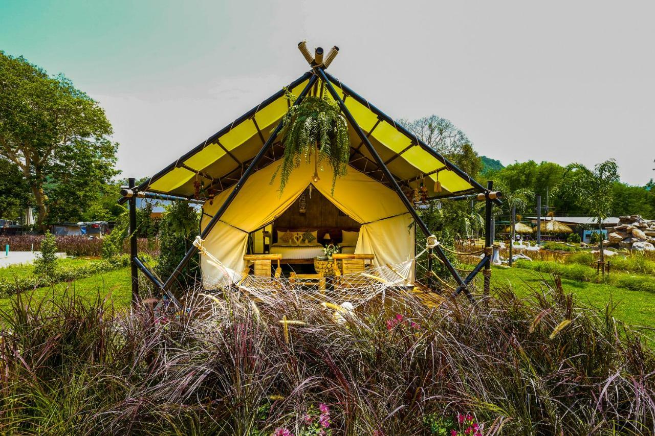 Hotel Mont Blanc Glamping Khao Yai Khao Yai National Park Exterior foto
