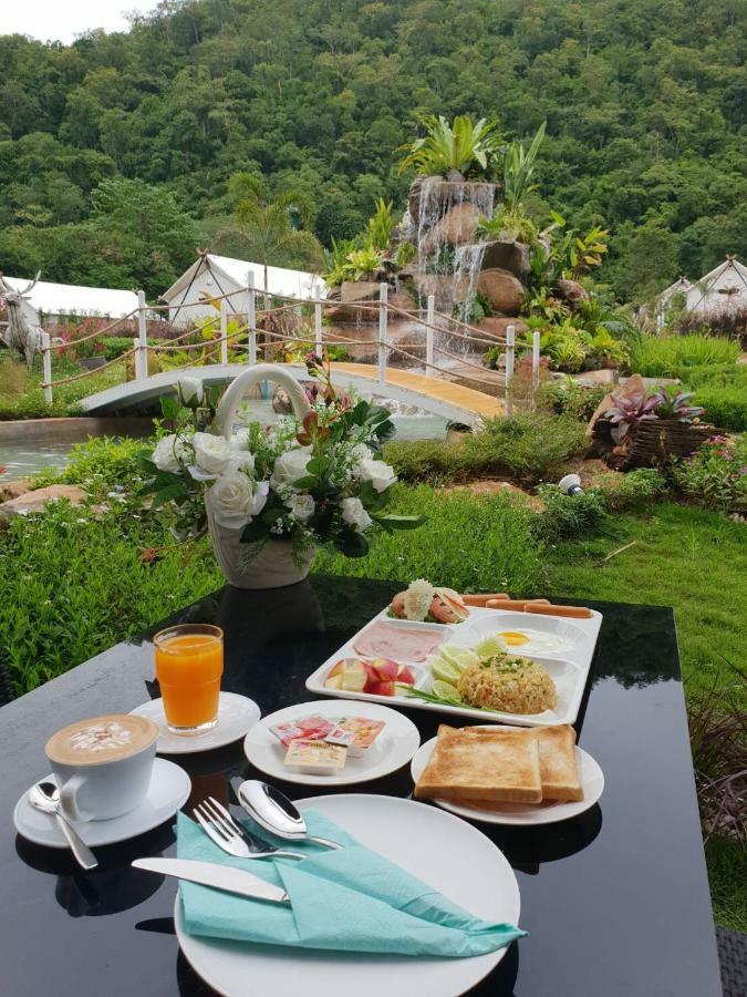 Hotel Mont Blanc Glamping Khao Yai Khao Yai National Park Exterior foto